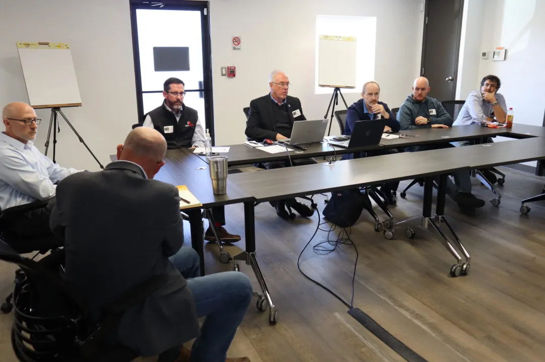 people in meeting