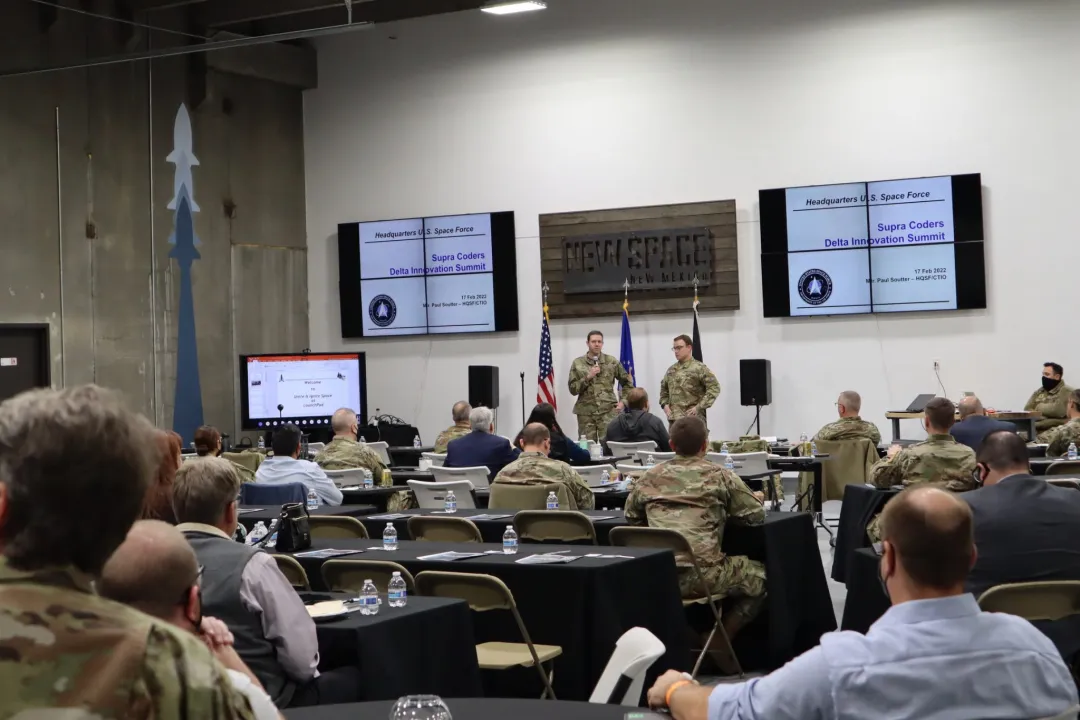 military speakers at event